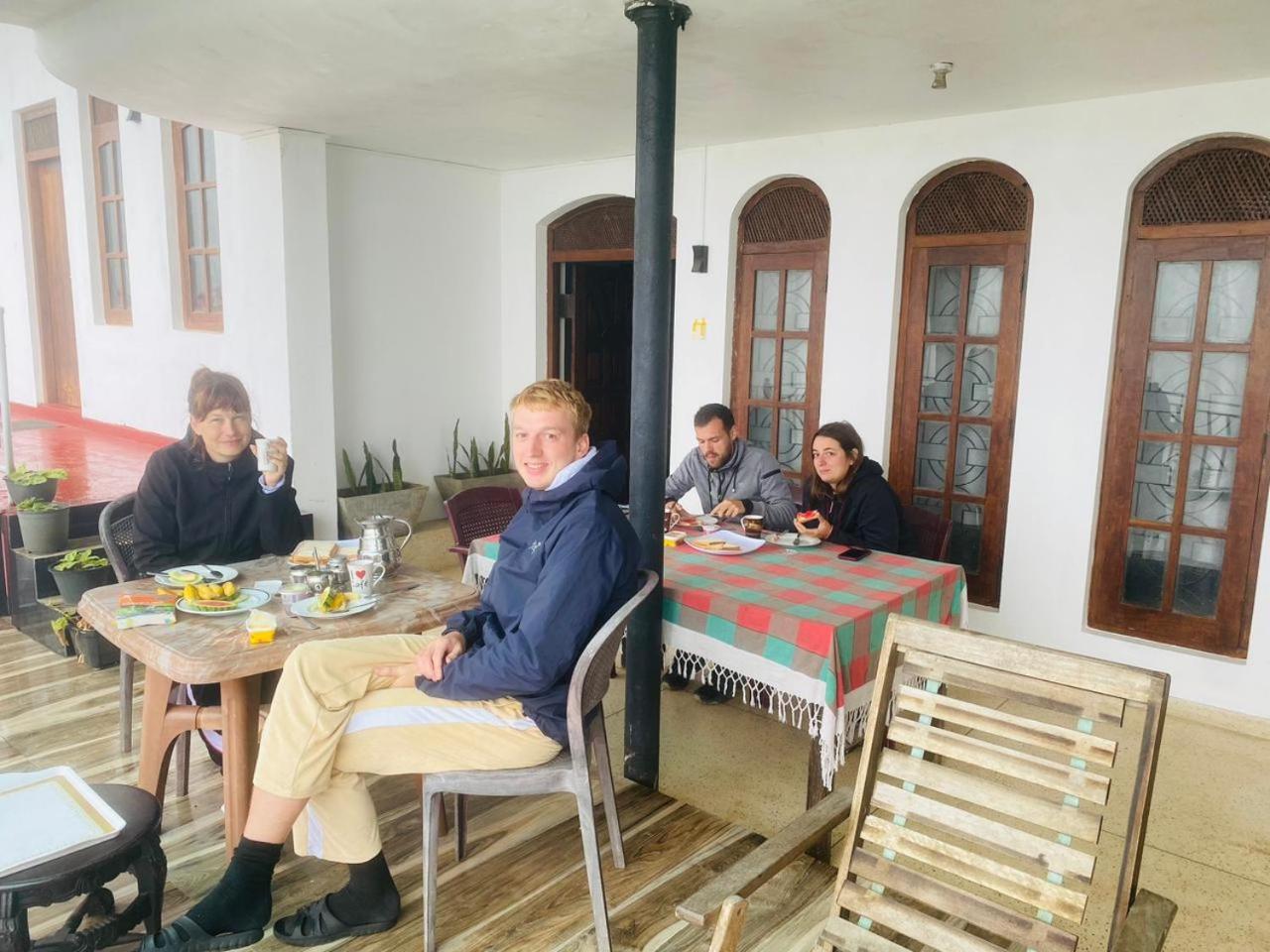 Farah Guest Inn Haputale Dış mekan fotoğraf